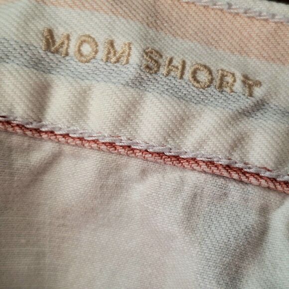 American Eagle High Rise Mom Jean Shorts Denim Pastel Striped Raw Hem Size 6 - Picture 13 of 13